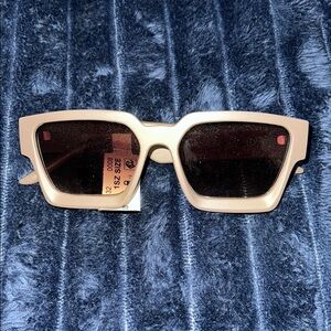 Stylish Beige Square Sunglasses